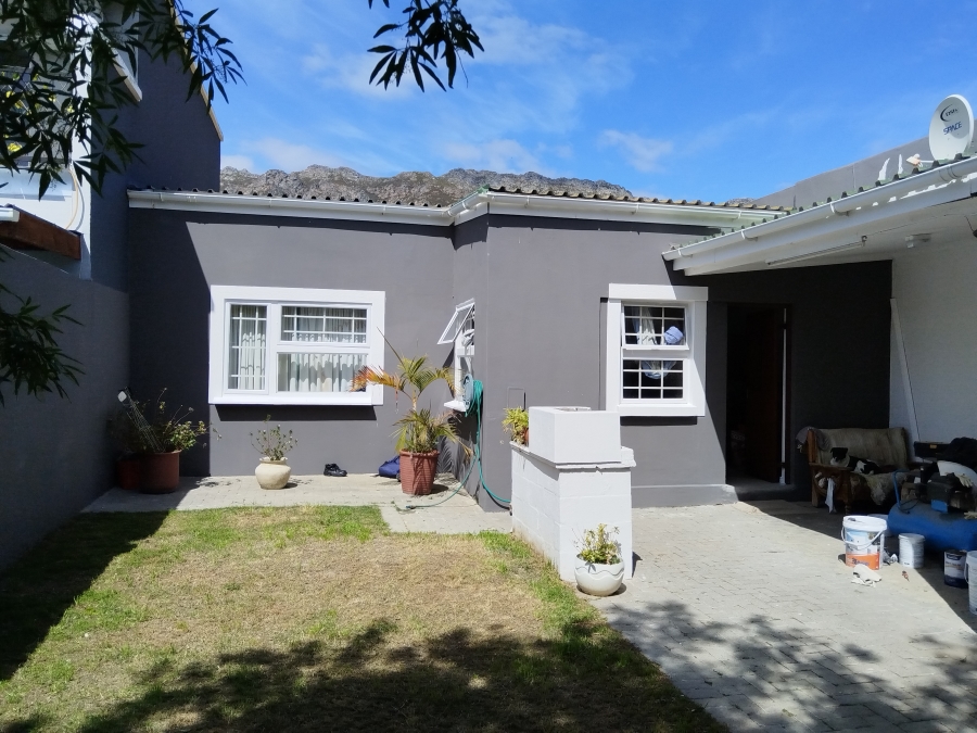 2 Bedroom Property for Sale in Admirals Park Western Cape